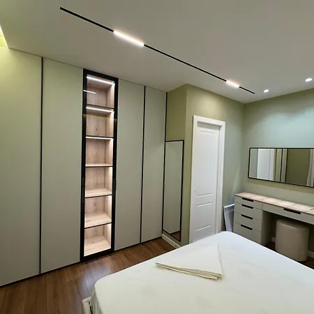 Apartment Awesome *